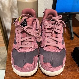 Jordan MA2 - light mulberry / cave purple